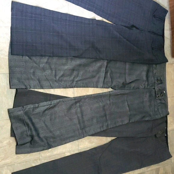 3 pairs of dynamite flared dress pants - Picture 2 of 9